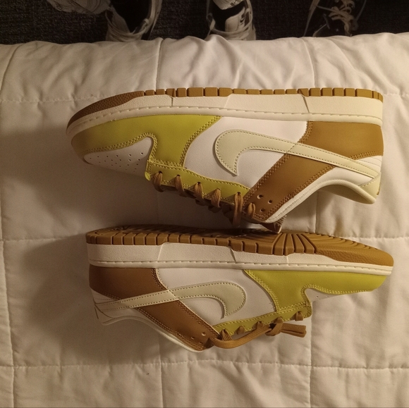 Nike Dunk Low Retro - Picture 2 of 6